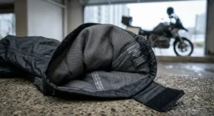 Interior mesh lining of breathable rain pants for motorcycle commuting to prevent sweat buildup